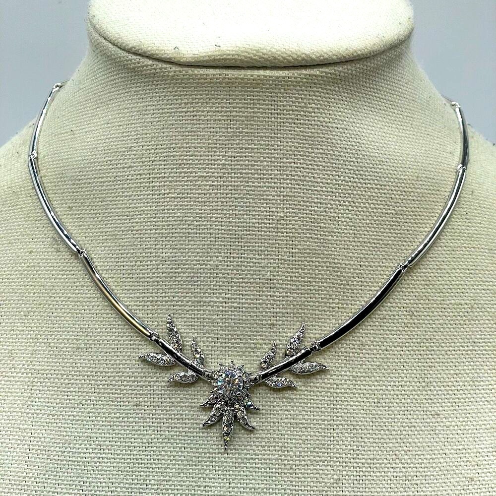 Silver Plated White Cubic Zirconia Flower Stated Elegant Formal Necklace